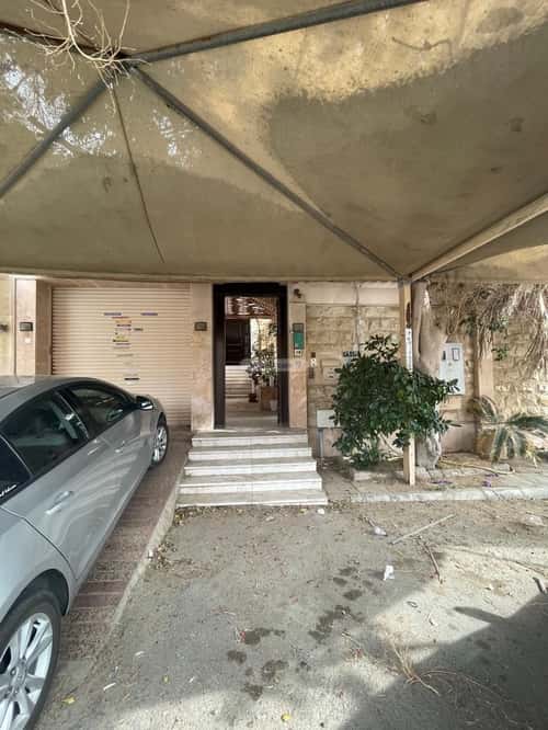Villa 360 SQM Facing East on 15m Width Street Al Mohammadeyyah, North Jeddah, Jeddah