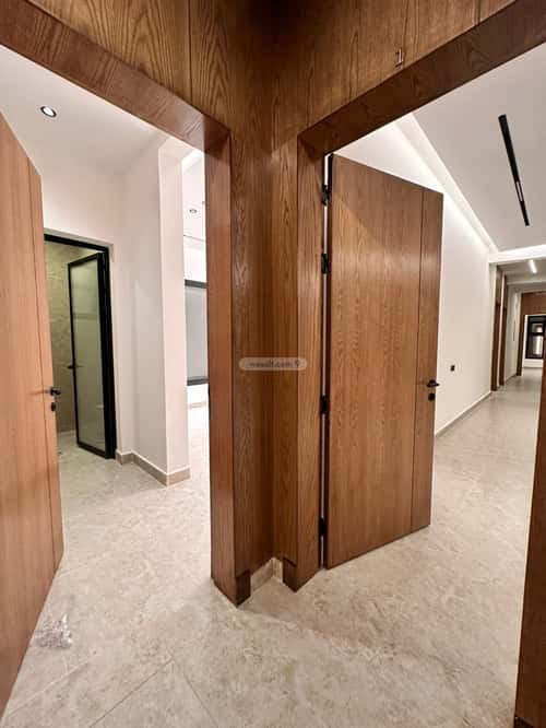 شقة 160 متر مربع ب 4 غرف الروضة، الدمام