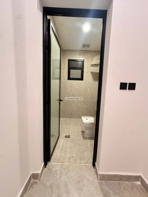 شقة 160 متر مربع ب 4 غرف الروضة، الدمام