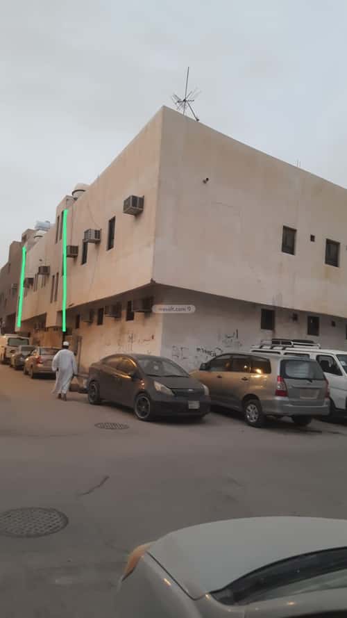 Building 239 SQM Facing South East Umm Al-Hamam, West Riyadh, Riyadh