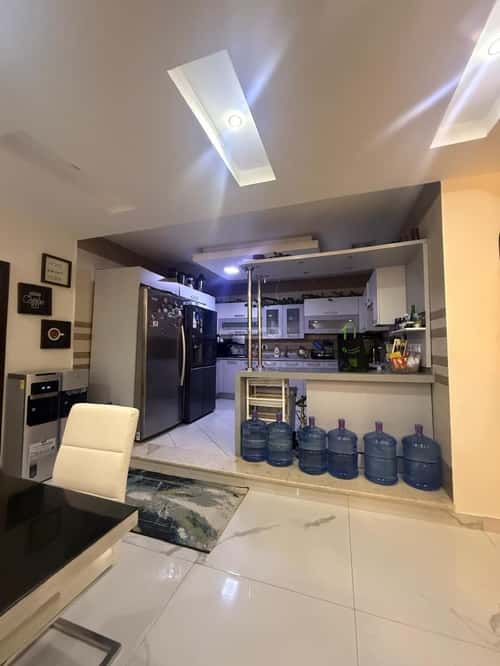 فيلا 250 متر مربع غربية على شارع 16م الياقوت، شمال جدة، جدة