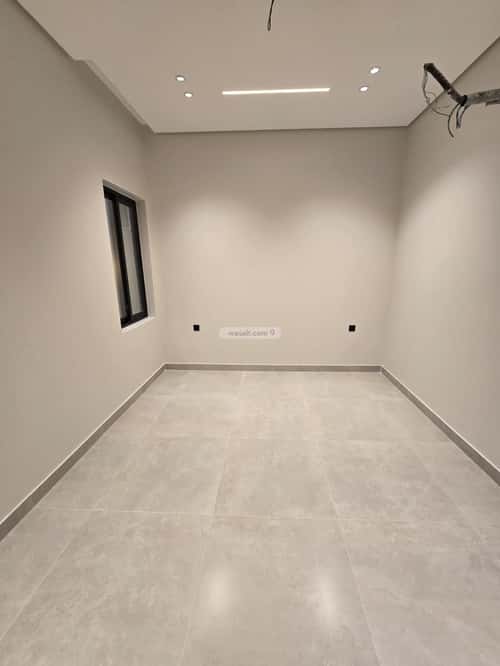 Villa 311 SQM with 2 Apartments Facing East Alnowaria, Makkah Al Mukarramah