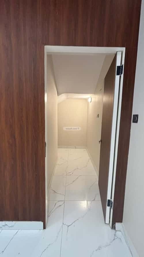 فيلا 200 متر مربع شرقية على شارع 15م النوارية، مكة المكرمة