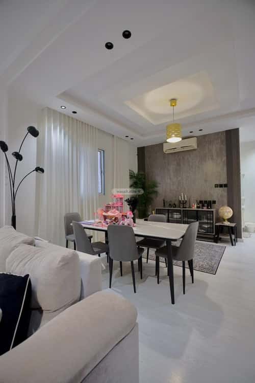 فيلا 500 متر مربع شرقية على شارع 15م قرطبة، شرق الرياض، الرياض