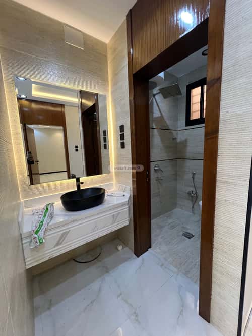 Floor with 6 Bedrooms Al-Sharafiya, Abha