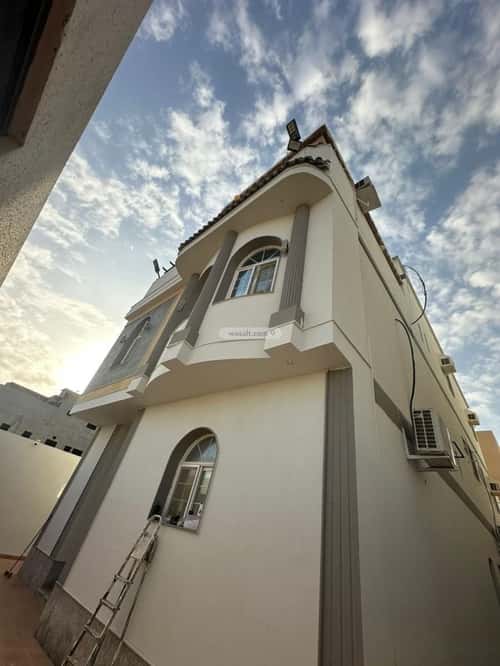 فيلا 312 متر مربع جنوبية على شارع 15م الزمرد، شمال جدة، جدة