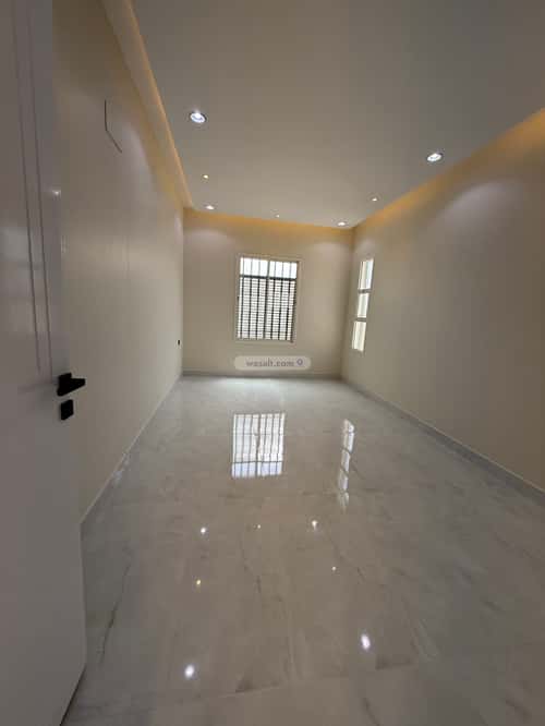 Villa 374 SQM Facing North on 20m Width Street Al-Yarmouk, Khamis Mushait