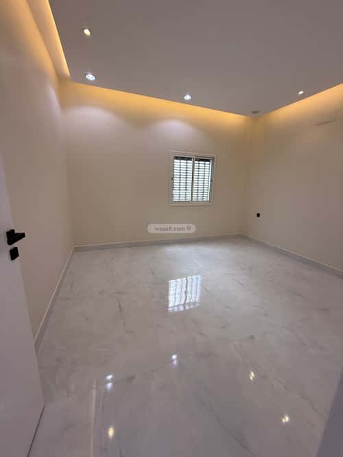 Villa 374 SQM Facing North on 20m Width Street Al-Yarmouk, Khamis Mushait