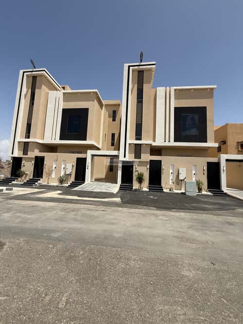 فيلا 374 متر مربع شمالية على شارع 20م اليرموك، خميس مشيط