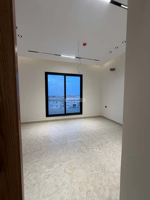 شقة 160 متر مربع ب 4 غرف الروضة، الدمام