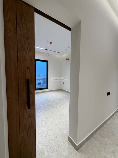 شقة 160 متر مربع ب 4 غرف الروضة، الدمام