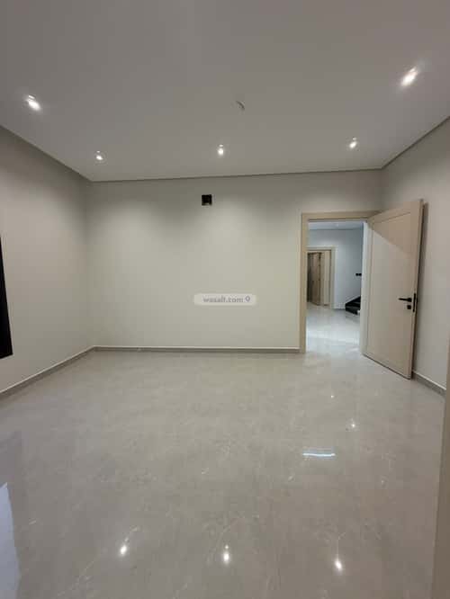 Apartment 284 SQM with 6 Bedrooms King Fahad Dist, Aldammam