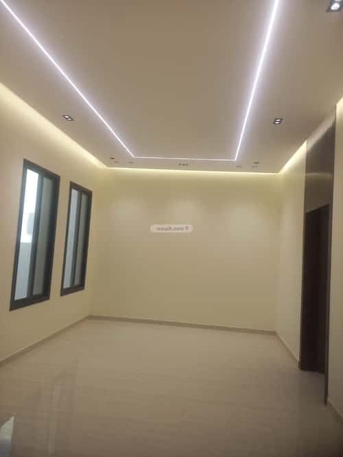 فيلا 300 متر مربع شرقية على شارع 15م الفيصلية، الخرج