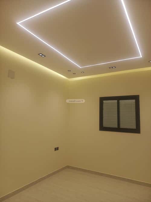 فيلا 300 متر مربع شرقية على شارع 15م الفيصلية، الخرج