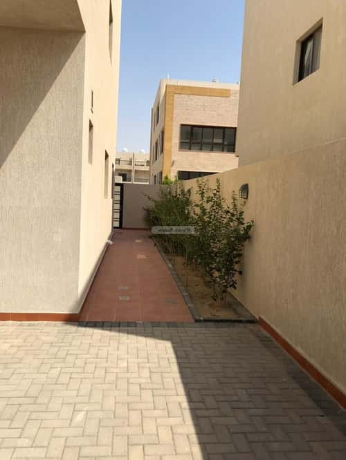 Villa 285 SQM Facing North with 6 Bedrooms Al Swaryee, North Jeddah, Jeddah