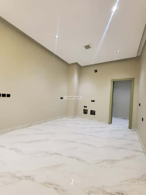 Floor 124 SQM with 5 Bedrooms Al Marjan, East Riyadh, Riyadh