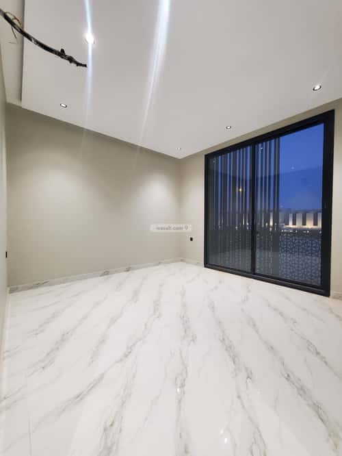 Floor with 5 Bedrooms Al Marjan, East Riyadh, Riyadh