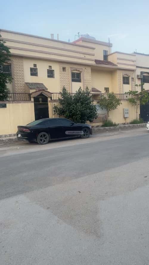 Villa 400 SQM Facing North on 15m Width Street Twaeeq, West Riyadh, Riyadh