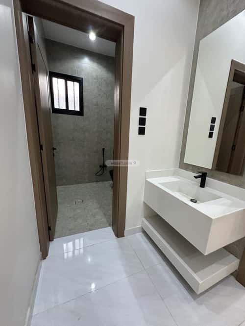 Floor 341 SQM with 9 Bedrooms Al-Yarmouk, Khamis Mushait