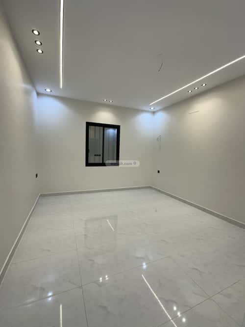 Floor 341 SQM with 9 Bedrooms Al-Yarmouk, Khamis Mushait