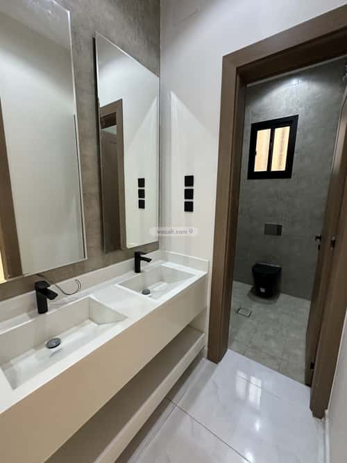 Floor 341 SQM with 9 Bedrooms Al-Yarmouk, Khamis Mushait