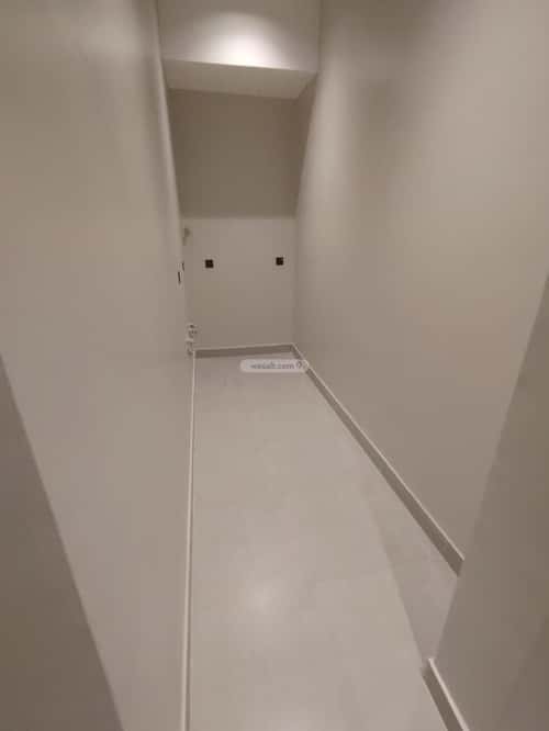 Villa 376 SQM Facing South East on 15m Width Street Al-Muanisiyah, East Riyadh, Riyadh
