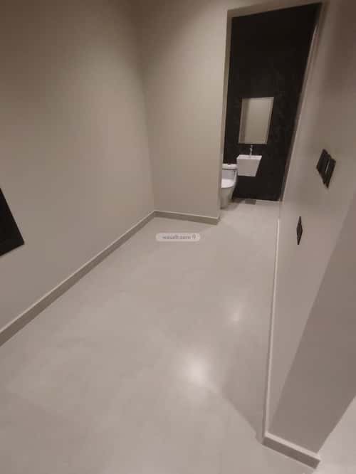 Villa 376 SQM Facing South East on 15m Width Street Al-Muanisiyah, East Riyadh, Riyadh