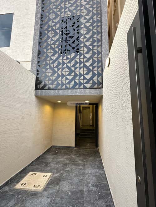 Apartment 211 SQM with 7 Bedrooms Al-Yarmouk, Khamis Mushait