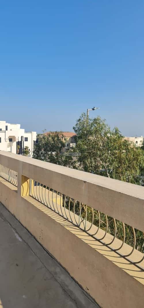 فيلا 840 متر مربع جنوبية على شارع 18م الكورنيش، الخبر