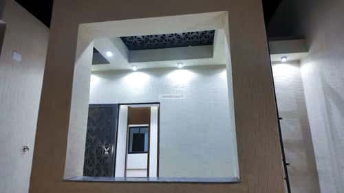 فيلا 323 متر مربع مع 3 شقق واجهة شمالية الغدير، أبها