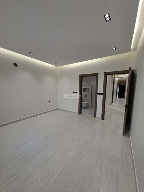 Apartment 176 SQM with 5 Bedrooms Al-Janadriyah, East Riyadh, Riyadh