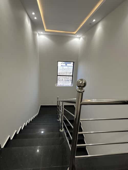 Apartment 229 SQM with 7 Bedrooms Al Maaridh, Khamis Mushait
