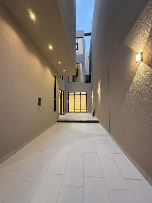Villa 348 SQM Facing South on 25m Width Street Al-Mahdiyah, West Riyadh, Riyadh