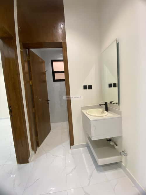 Floor 249 SQM with 6 Bedrooms Bader, South Riyadh, Riyadh