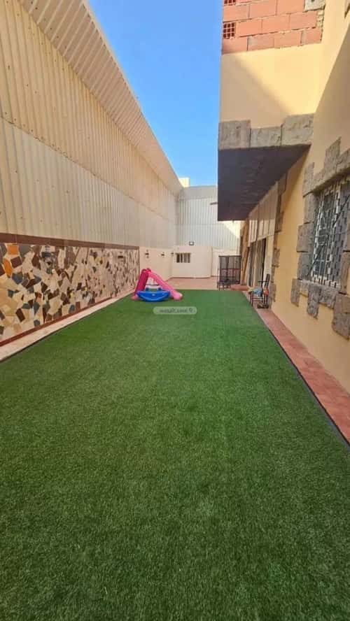Villa 690 SQM Facing South on 15m Width Street Al Basateen, North Jeddah, Jeddah