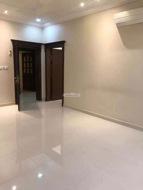 Apartment 1012 SQM with 5 Bedrooms Al Fysalyah, Aldammam