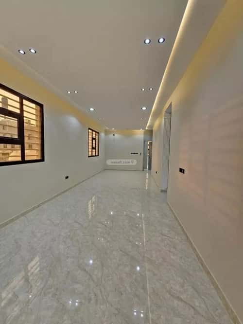 Floor 240 SQM with 5 Bedrooms Al-Awaly, West Riyadh, Riyadh