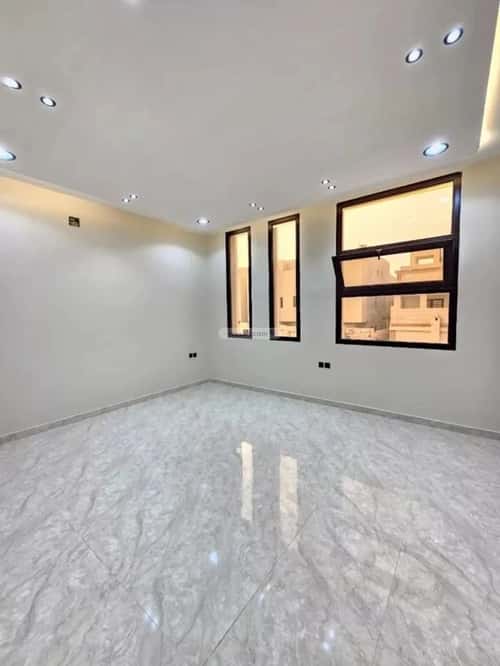 Floor 240 SQM with 5 Bedrooms Al-Awaly, West Riyadh, Riyadh