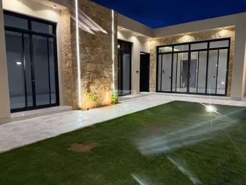 استراحة 330 متر مربع جنوبية على شارع 15م المصيف، بريدة