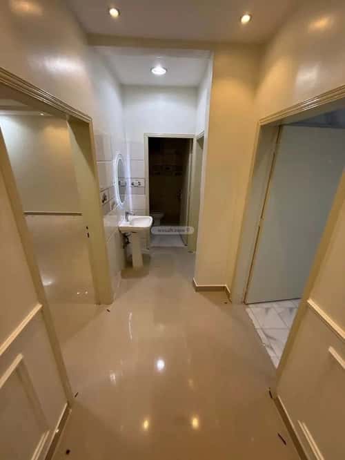 Apartment 375 SQM with 3 Bedrooms Al-Muanisiyah, East Riyadh, Riyadh