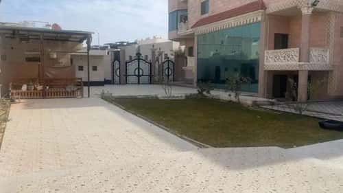 Villa 1225 SQM Facing East on 18m Width Street Al Tahlyah, Khobar