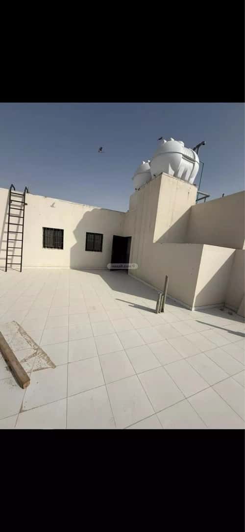 Building 1176 SQM Facing East Al-Muanisiyah, East Riyadh, Riyadh