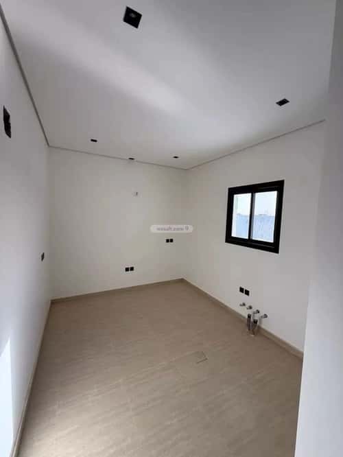 Building 1176 SQM Facing East Al-Muanisiyah, East Riyadh, Riyadh