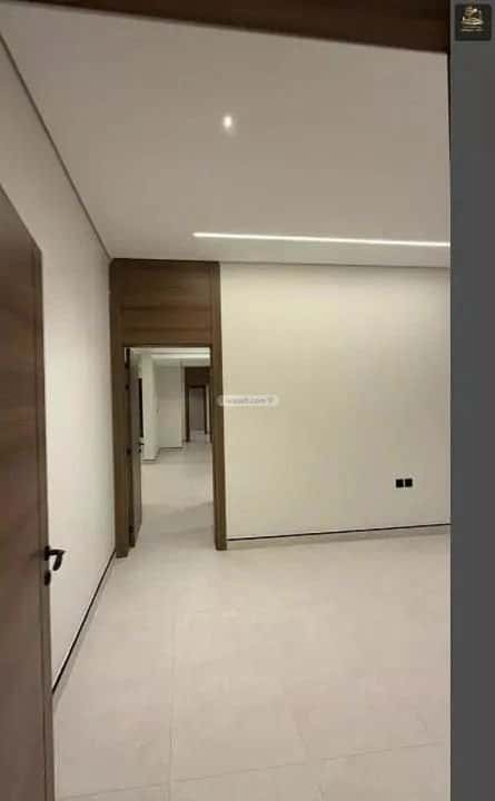 فيلا 437 متر مربع غربية على شارع 20م الشراع، الخبر