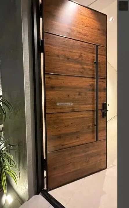 فيلا 437 متر مربع غربية على شارع 20م الشراع، الخبر