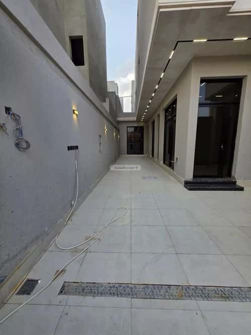 فيلا 312 متر مربع جنوبية على شارع 20م المعيزيلة، شرق الرياض، الرياض