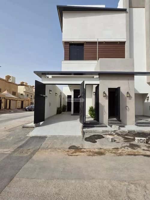 Floor 144 SQM with 6 Bedrooms Al-Muanisiyah, East Riyadh, Riyadh
