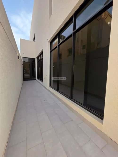 Floor 244 SQM with 6 Bedrooms King Faisal, East Riyadh, Riyadh