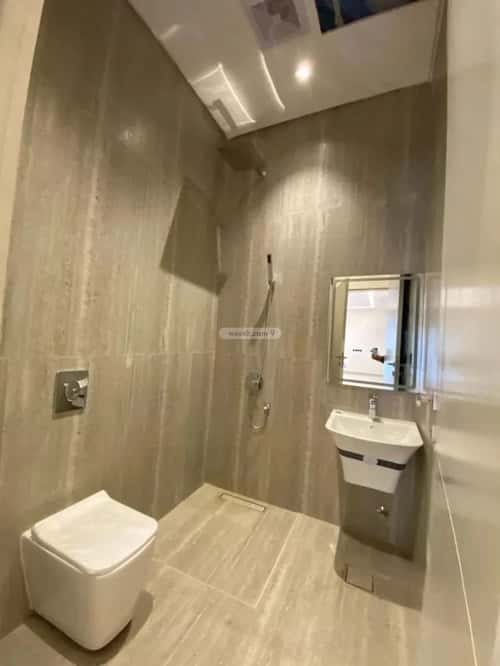 Floor 144 SQM with 6 Bedrooms Al-Muanisiyah, East Riyadh, Riyadh