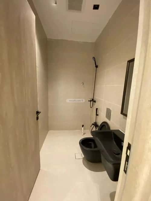 Floor 196 SQM with 5 Bedrooms Al-Khaleej, East Riyadh, Riyadh